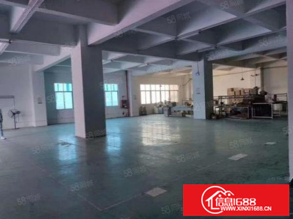 松岗江边楼上1200平厂房出租，精装修无转让费，水电齐全
