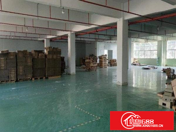 龙岗盐龙大道旁楼上1250平厂房水电齐全带装修