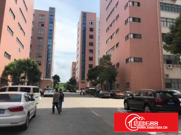 新出原房东《带精装修》楼上3200平米厂房出租