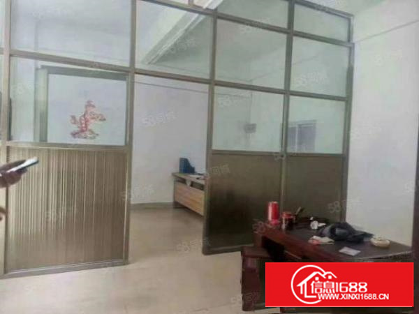 凤岗金凤凰新出一楼标准厂房400平方，高度6米，现成办公室