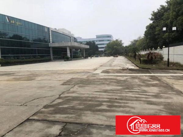 凤岗近深圳新出6米高标准一楼1100平方带装修急租