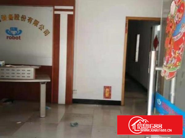 独院一楼高度9米形象