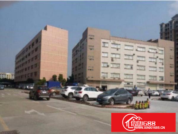 横岗六约标准厂房楼上1800平出租水电齐全带精装修