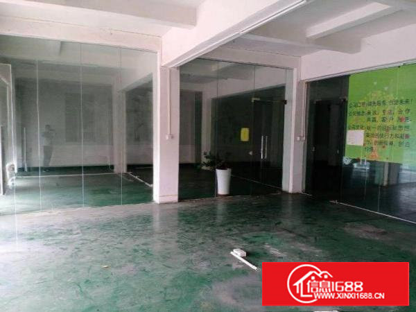 龙背岭工业区新出一楼400方，800方带办公装修厂房