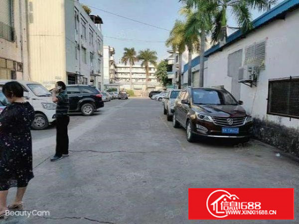 成熟工业区一楼1200平面积实在，带小行车