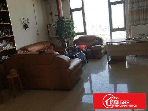 厂房 电梯 办公室 2个房间