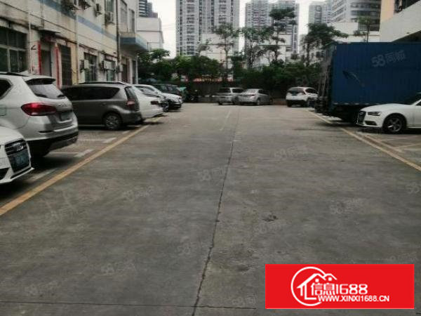 西乡前进二路附近，宝田新空出楼上整层1050平标准厂房出租！