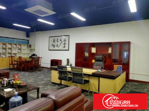 龙华大浪工业园区精装修厂房楼上整层1100平出租，2部电梯