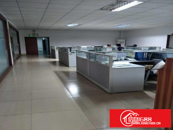 出租现成装修龙岗坪地二楼1150平方租14