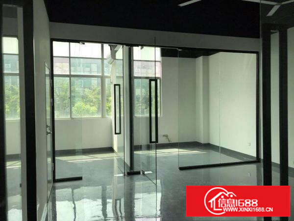 坂田地铁口精装修厂房300平招租，无需转让费