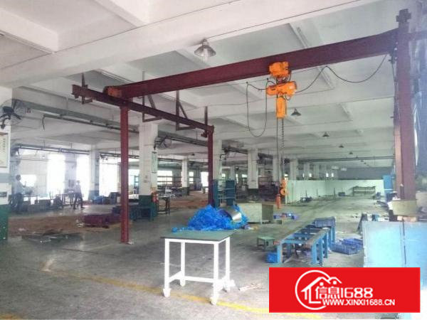 宝安石岩标准一楼1000平米有红本高5米出租