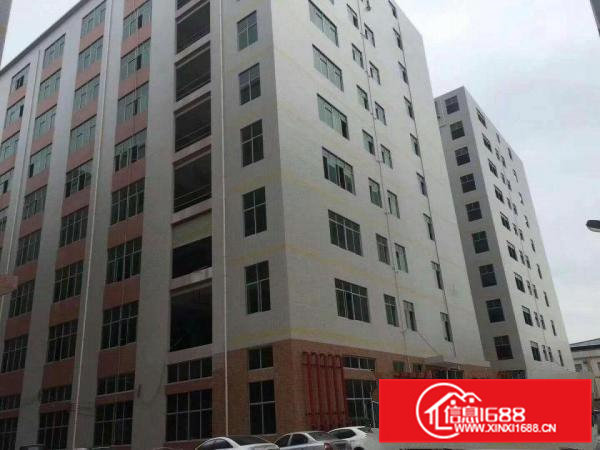 凤岗3楼1800平方带水电办公室装修出租