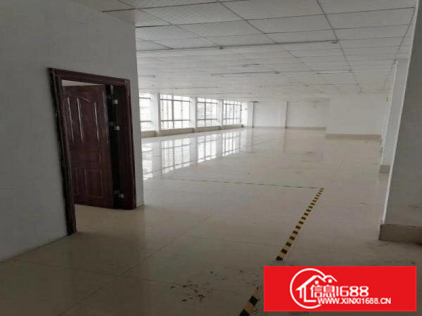 塘坑地铁站50米600平方带装修厂房出租