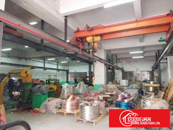 长安乌沙环南路一楼550平米厂房出租，带行车，现成办公室