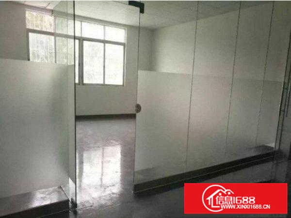 平湖山夏路三栋独门独院厂房6500平米原房东急租