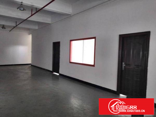 出租龙岗区平湖现成消防喷淋原房东厂二楼1480平方米