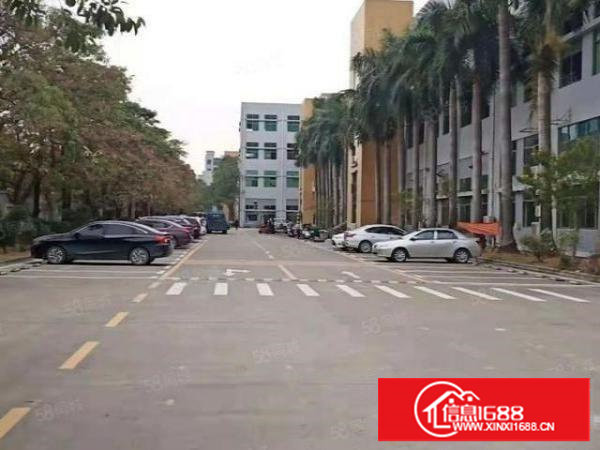 上沙新空出三楼4800平米，带装修厂房，水电齐全，车位足