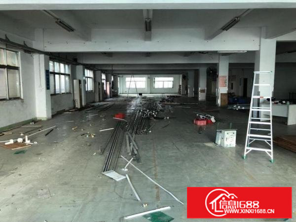 雁田近平湖横岗新出重工业厂房楼上1200平可做充电宝喷油行业