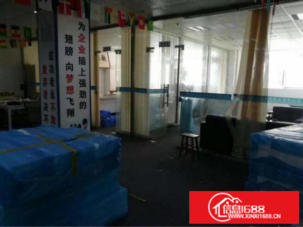 坂田坂雪岗大道旁带装修660平米厂房出租