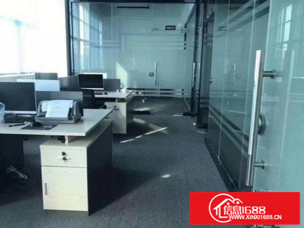 横岗楼上2000平精装厂房出租可分租