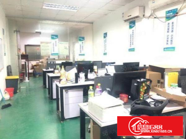 石岩新出楼上520平精装修厂房出租