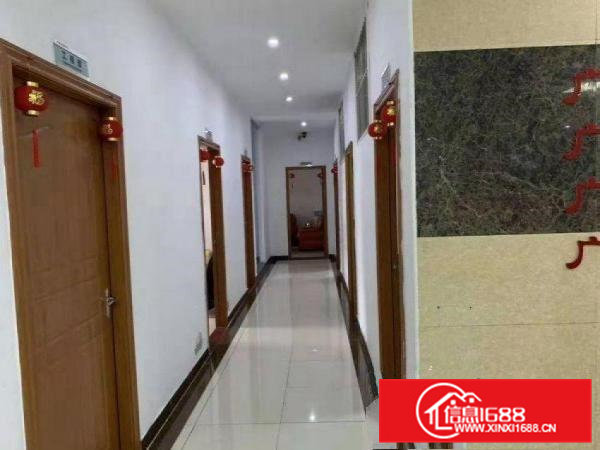 新马莲原房东独院两层2880平方厂房出租1楼7米高