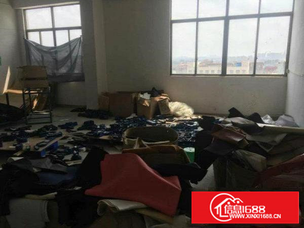 （临近街边）塘厦平山500平方米标准楼上厂房招租