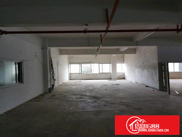 四楼标准厂房出租地理位置不错，周围遍布商业中心