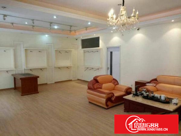 独院厂房出租2800平方现成办公室