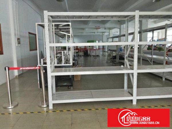 出租龙岗区龙岗南约楼上带装修厂房1480平米