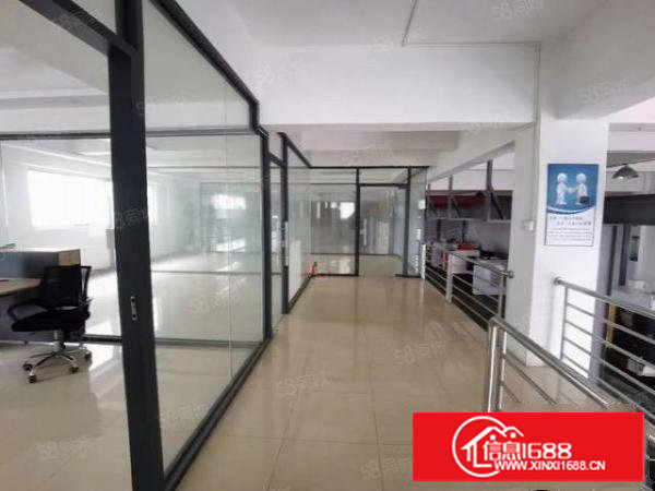 长安镇新空出楼上精装修厂房出租，800平方水电齐全现成办公室