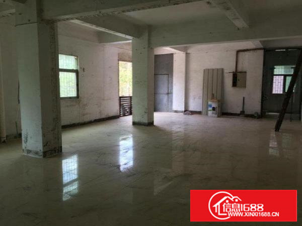 沙头2楼200平打包价3000元靠近大马路交通便利