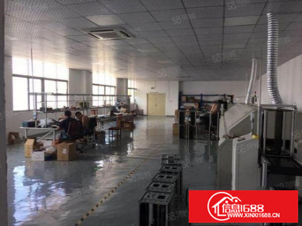 松岗东方107国道边独院三楼分租580平方带装修厂房出租