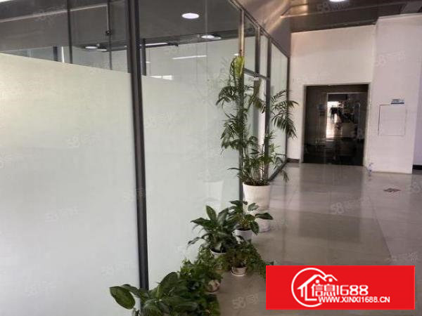 塘厦龙背岭高速出口4000平方精装修厂房出租，靠深圳观澜