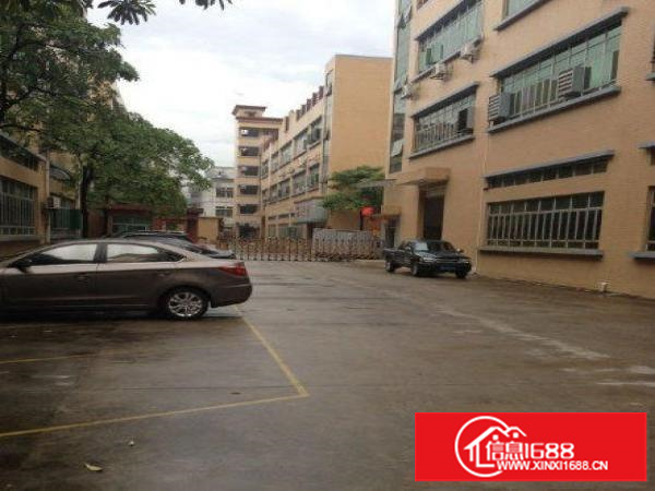 布吉华美工业区标准一楼720㎡厂房直租---低价，水电齐全