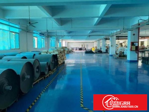 观澜松元轻轨站旁新出楼上2300平方厂房精装修