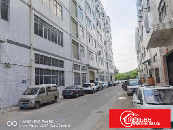 凤岗浸校塘厂房出租1900平方，现成装修，可分租