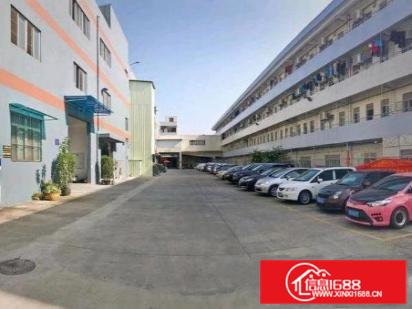 工业园区，国有证标准厂房，4400平。