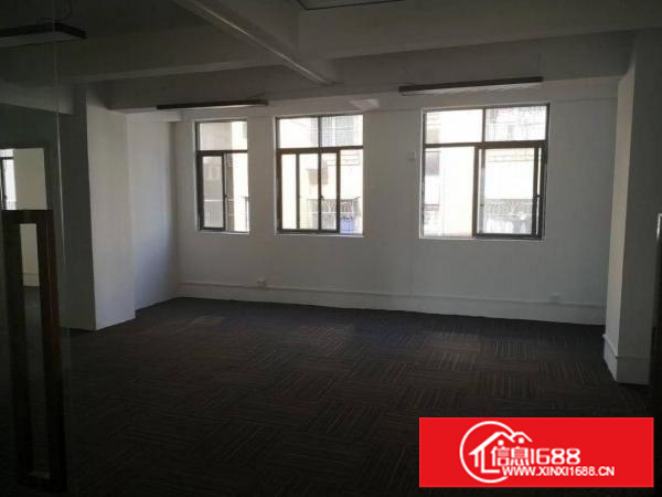 坂田地铁站200平，300平米带装修出租