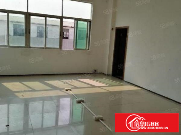 横岗西坑有小面积带装修厂房带电梯