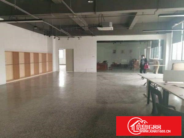 无公摊！现成装修凤岗五联楼上厂房出租2000平靠近深圳