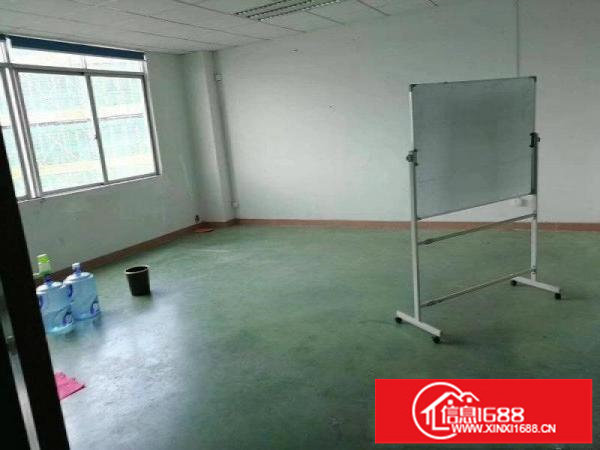 大浪劳动者广场附近新出楼上400平带装修厂房急租