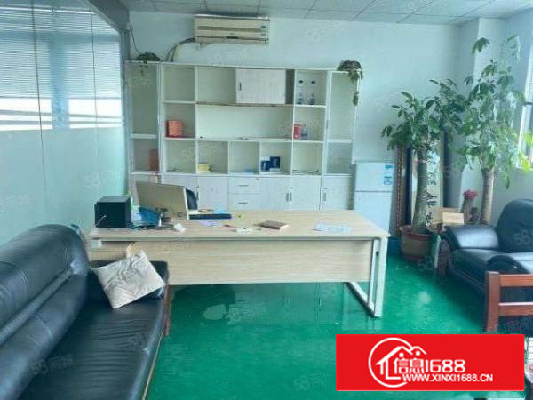 石岩地铁口3楼500平无尘车间转让，无转让费