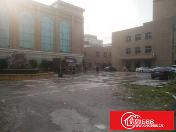 横岗华乐社区独院出租厂房一层1000方形象好