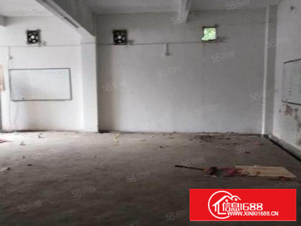 石岩车站附近单一层180平米，租金5500打包，正规工业园