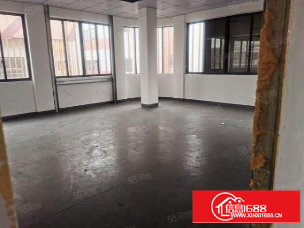 万江厂房|1058平多隔间|楼层低|公摊小|带办公室
