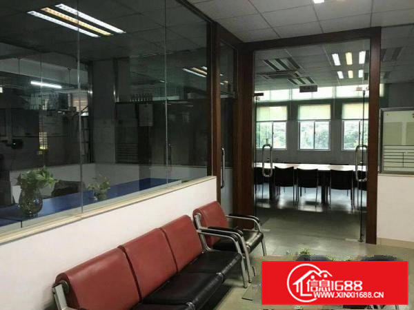 现成装修一二楼各4000平方