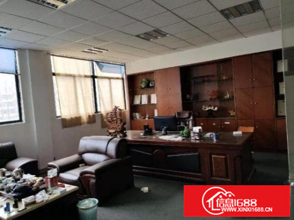 公明将石楼上800平方精装修厂房