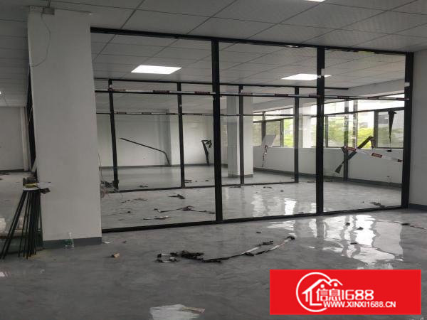 石排主干道旁260平米二楼场地现成装修出租研发组装办公仓库