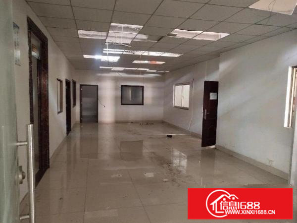 层高五米1300平厂房招租。